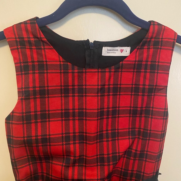 Girls Red & Black Plaid Formal Party Holiday Checkered Asymmetrical
Tutu Dress - Picture 4 of 5